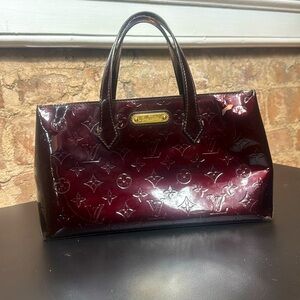 Louis Vuitton Wilshire Vernis Handbag